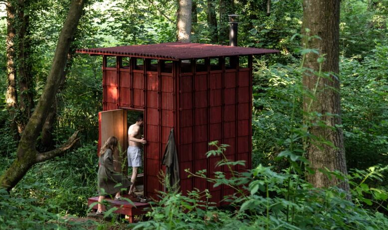 Cosy Cabin + Wood-Fired Sauna: A Winter Escape in Sussex Forest